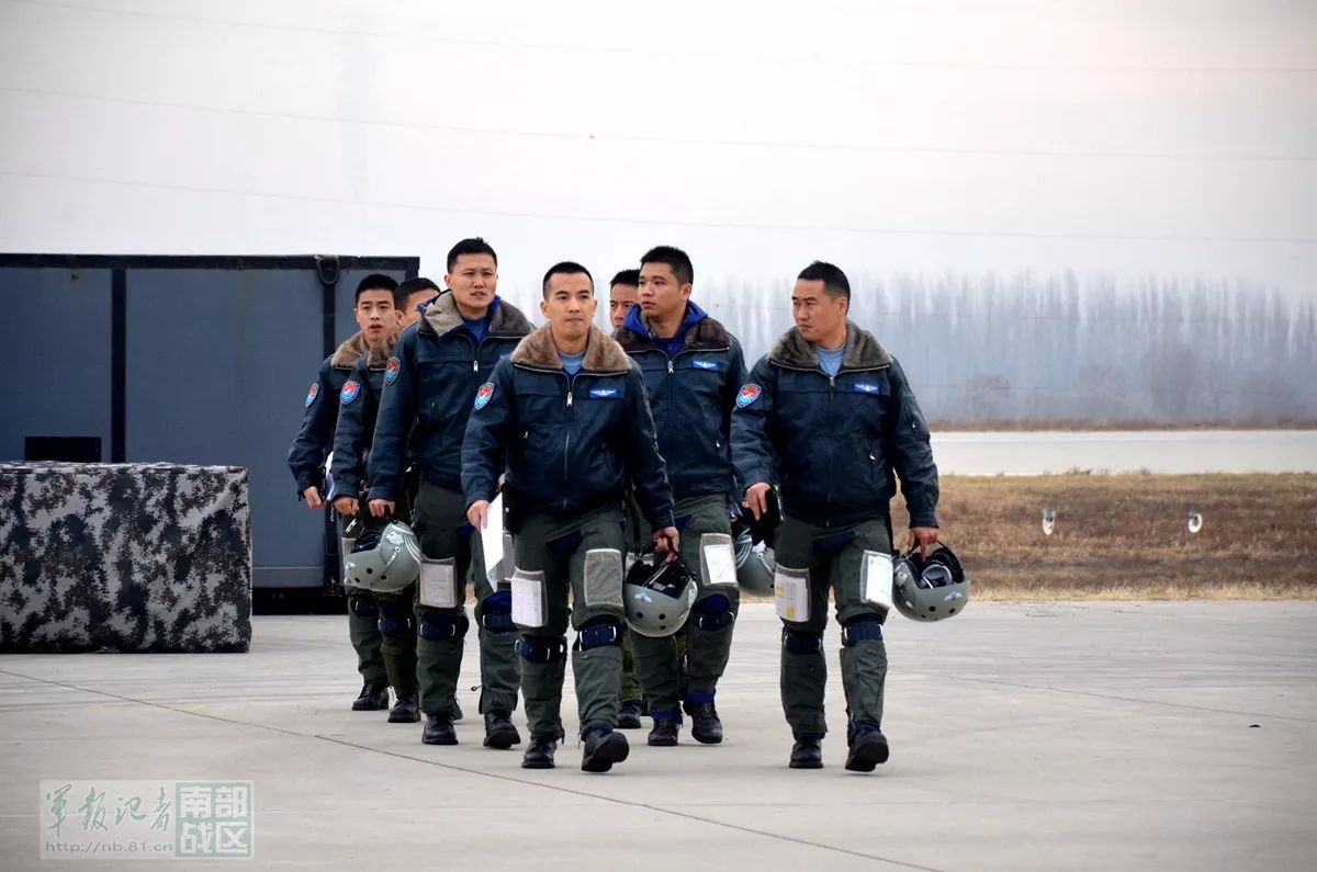 酷寒练精兵,南部战区空军某旅赴高寒地域训练