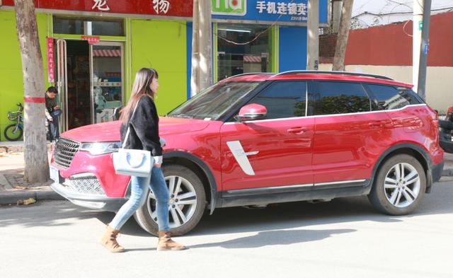 店老板谈众泰T700:有里子有面子,脚部感应尾门