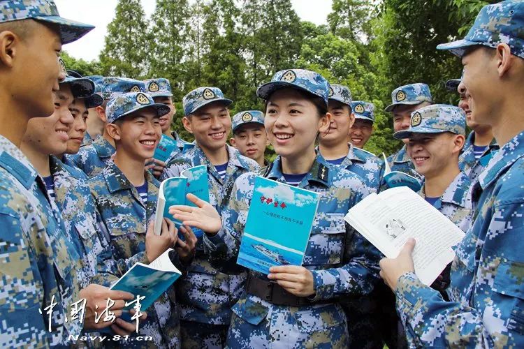 "基地主任周强国介绍,能力素质模型包括新兵主体,测评软件,考核题库
