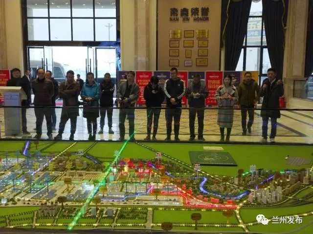 南充历年人口变化_家乡变化的图片南充(3)