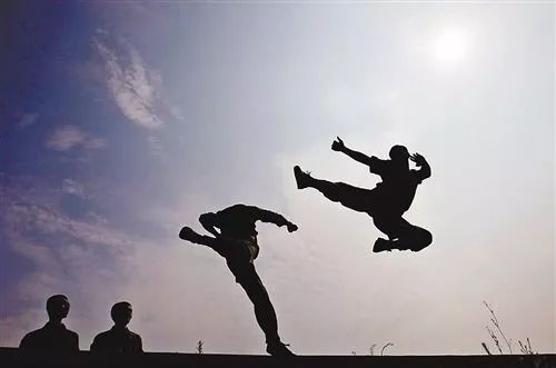 深圳版《士兵突击》!这首歌,唱出了一群90后