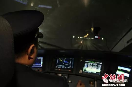 交广原创新闻:西成高铁今天开始空载模拟运行