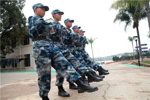 深圳版《士兵突击》!这首歌,唱出了一群90后