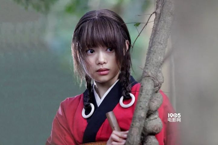 总感觉哪里的确跟“波妞”有点神似啊。。。