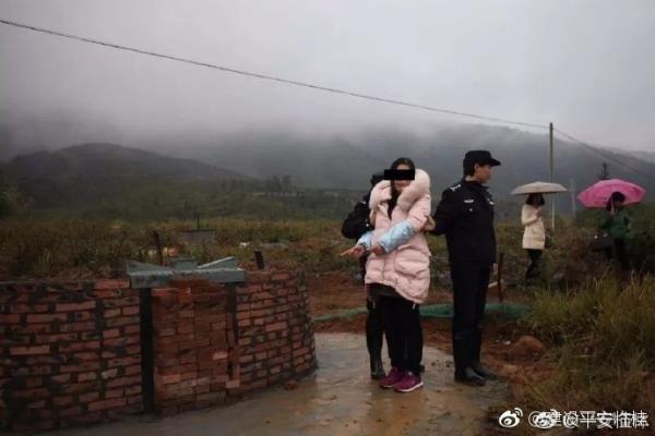 嫌疑人指认现场