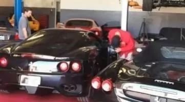 跑车在这里被大卸八块 零件总价值上亿