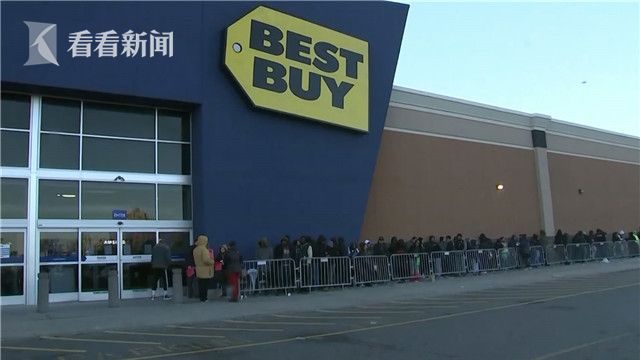 天不亮就冒严寒去商场外排队血拼|血拼|双11|梅西百货