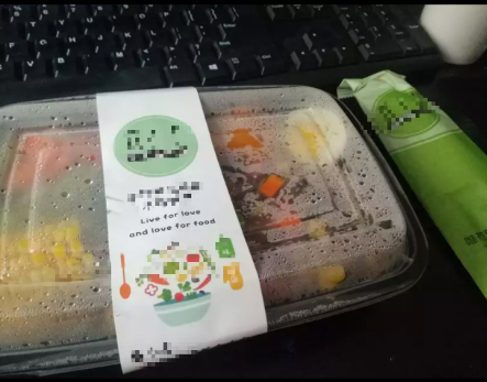 每天消耗6000万个塑料餐盒 外卖垃圾环保问题