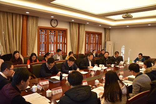 活动现场北京大学第十三次党代会代表外国语学院党委副书记,图书馆