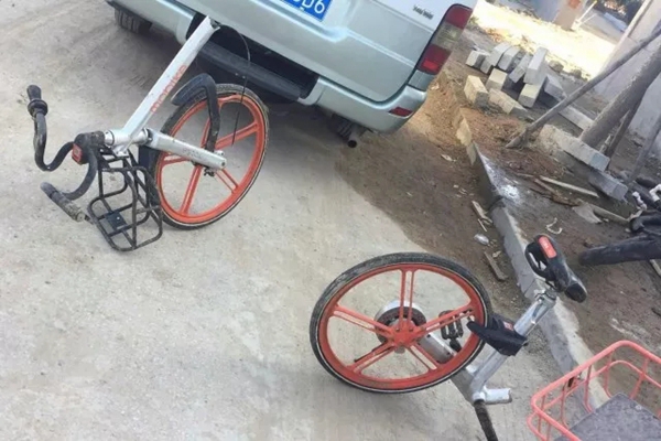 为何在街上找不到共享单车?原来是被上天下海