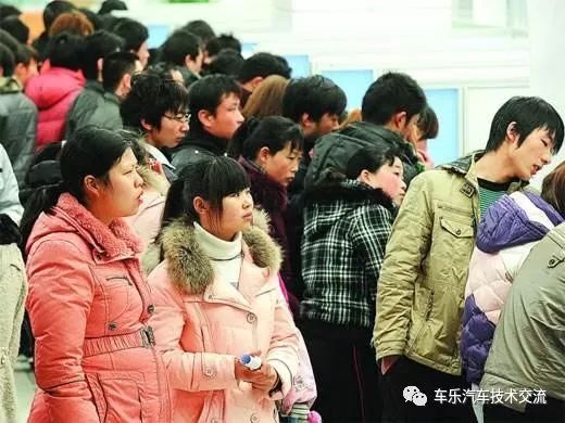 农村小伙打工五年,回农村开汽车美容,三天关门