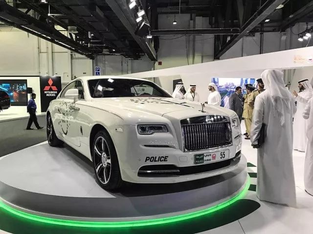 广州车展都“弱爆”了！这里的“真·豪车展”，亿万富翁下单也犹豫！