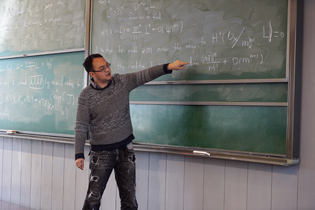 数学家许晨阳:为数学强国积淀土壤的年轻工匠