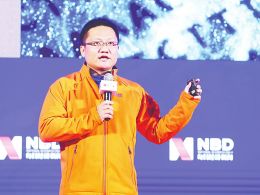 点击放大