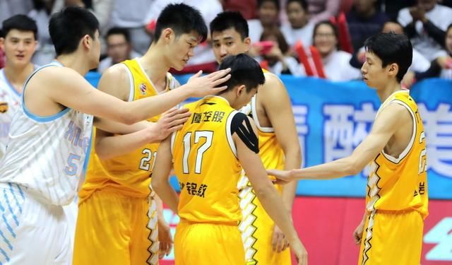 荣升 抗韩英雄 ?广厦后卫经历人生最精彩10天