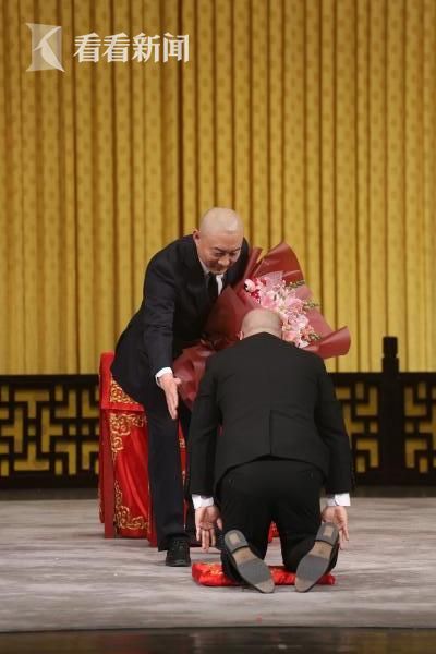 900人见证梨园拜师礼 大武生奚中路收徒了