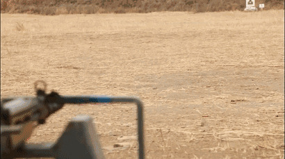 听说今年海军新训小姐姐最猛,看95后女兵首次实弹射击