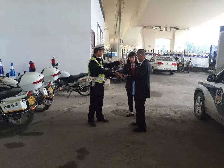 天眼预警准交警蜀黍拦截行动快, 精准打击法