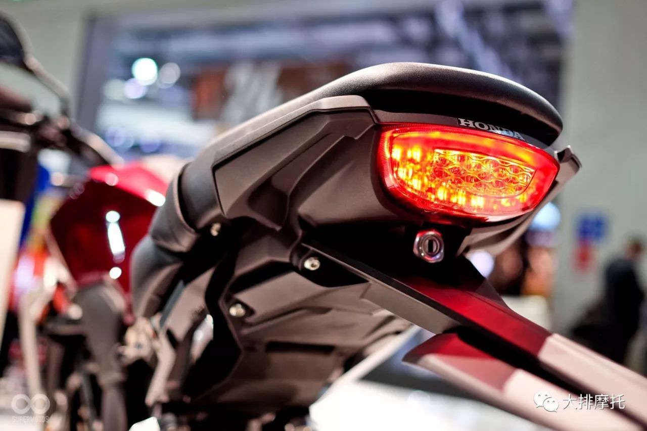 街车档案|2018款Honda CB300R 入门街车新贵