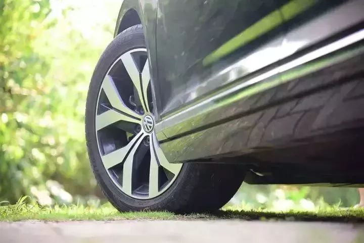 宽轮胎和窄轮胎的区别你知道吗?