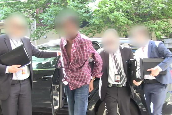 1511830103204562.png 图为被捕男子
