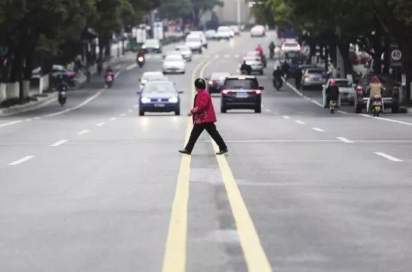 点击查看源网页