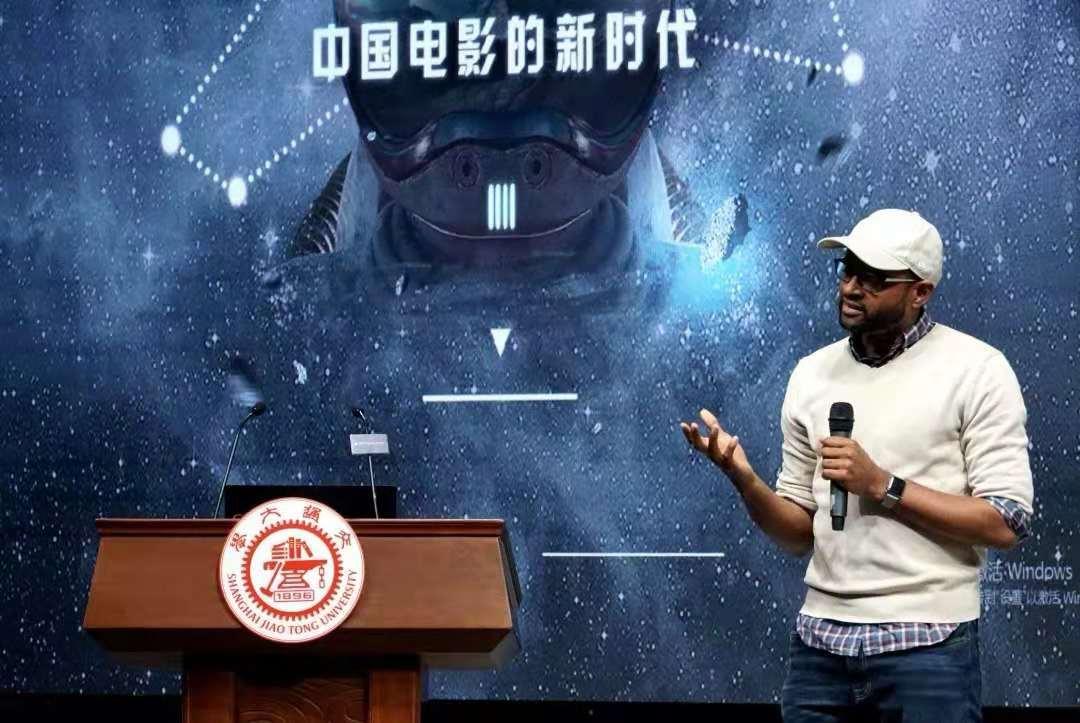 20181203_065155_680.jpg 专家研讨高科技时代下的电影发展新思路