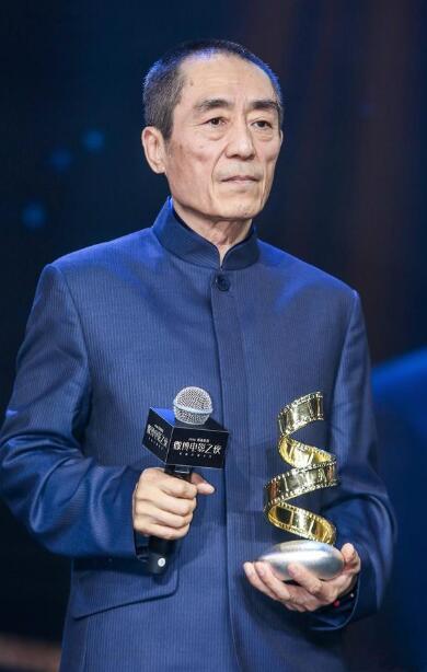 张艺谋回应林妙可假唱事件:很自责 让大家担不