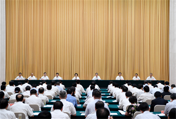 退役军人工作经验交流会在河北召开 孙春兰郭