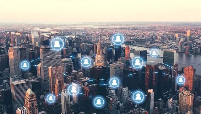 毕业了,你是选择大城市的一张床, 还是小城市的