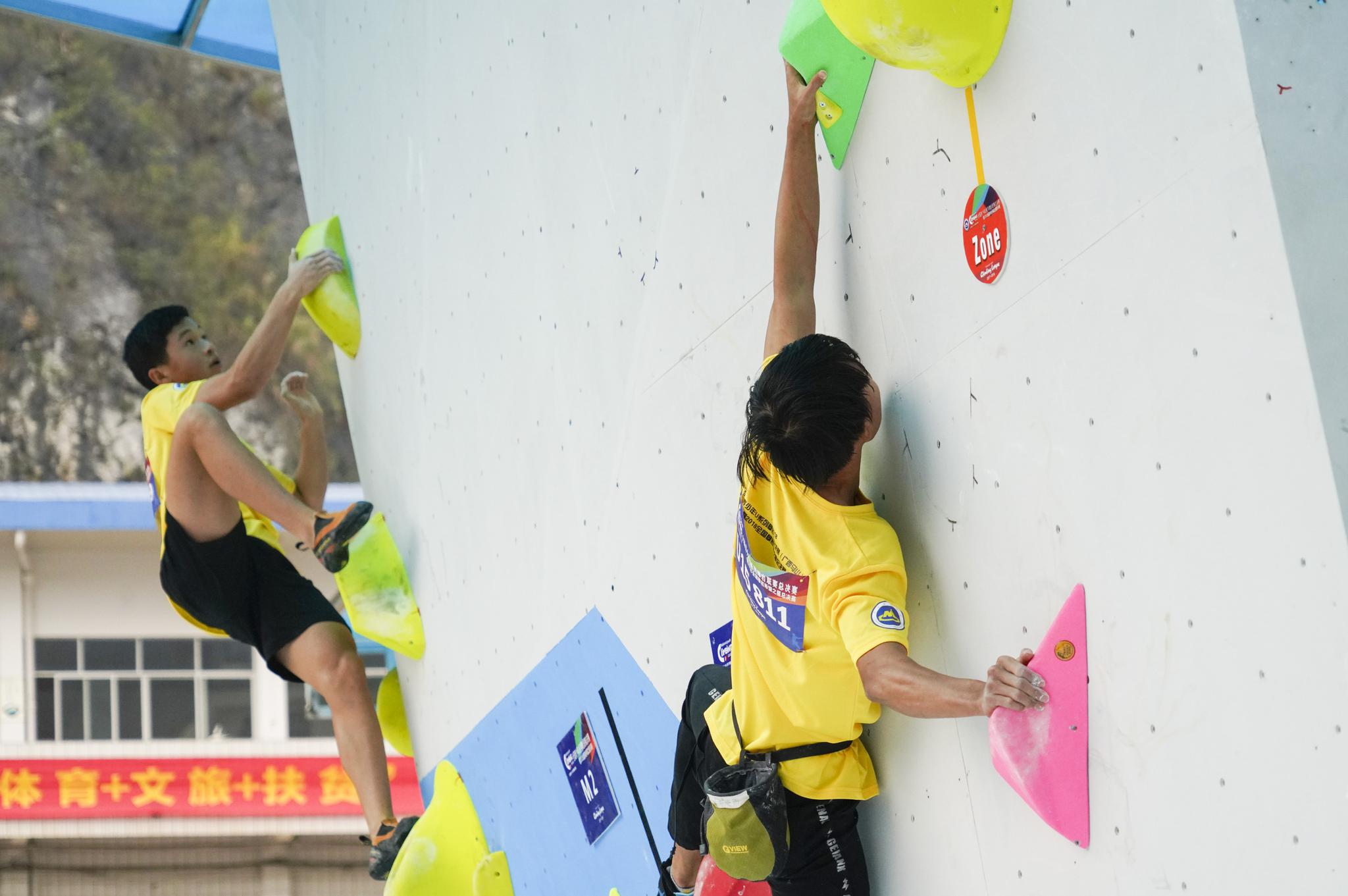 白石阿岛：15岁打破纪录，小萝莉成为攀岩界最强的女性之一