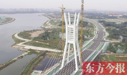 郑东新区龙湖地区为海绵城市建设试点之一