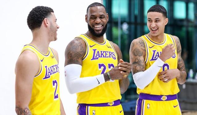 nba常规赛季前赛,nba季前赛赛制介绍