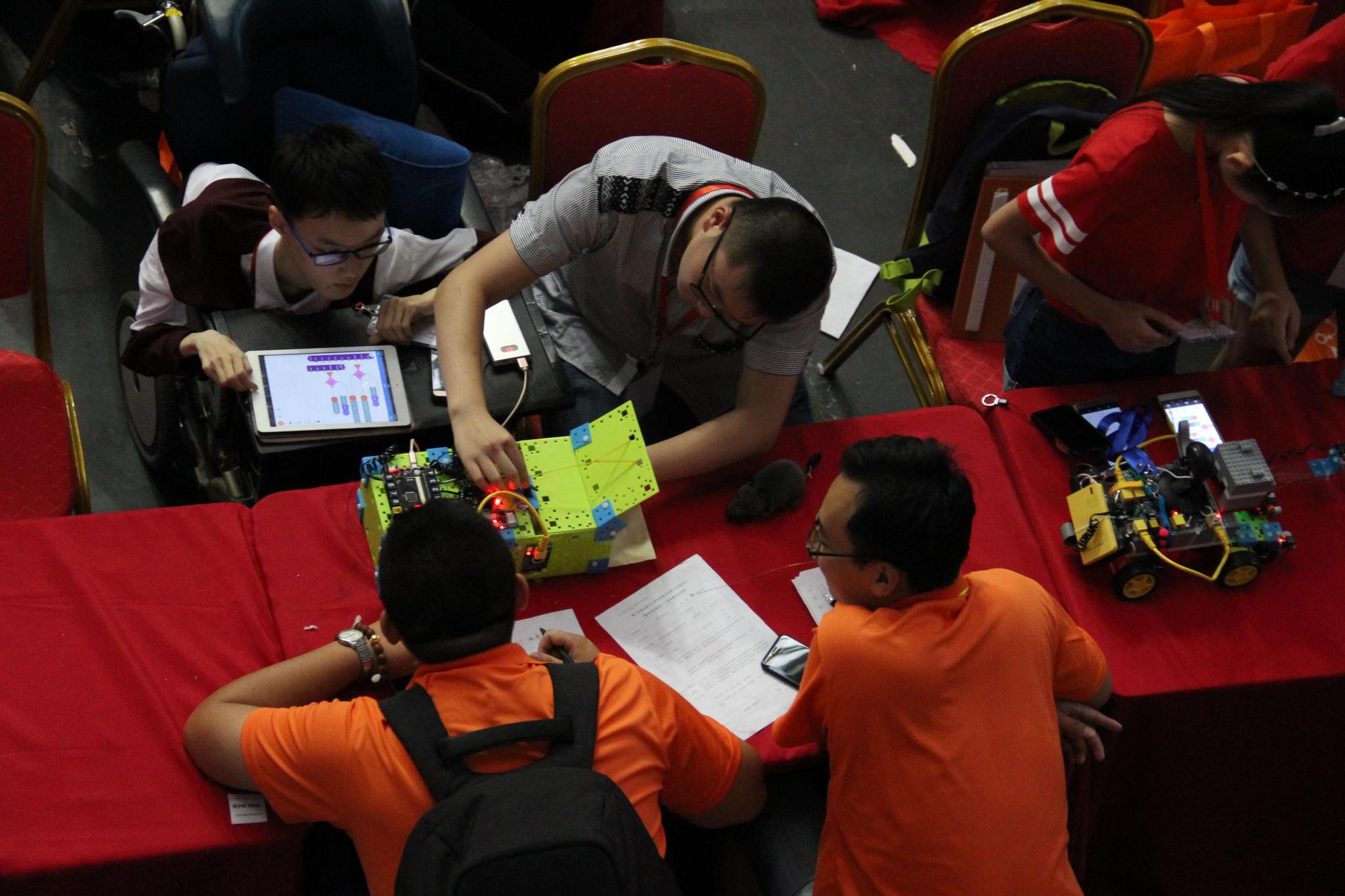 “无锡小霍金”今晨去世，曾获物联网创客大赛一等奖，马云为他点