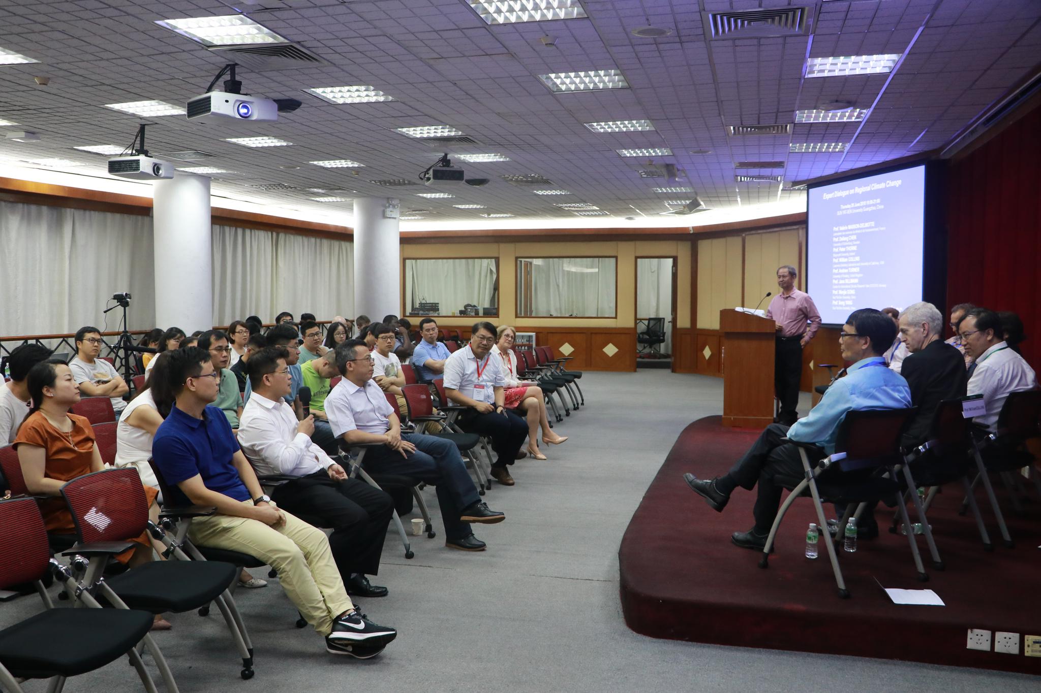 2020年大气科学专业_大气科学学院2020级新生见面会及新生入学教育系列(2)