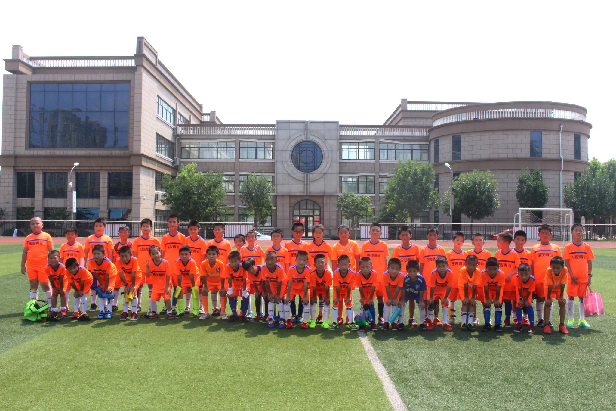 这个夏天,济南盛福实验小学足球公益夏令营再