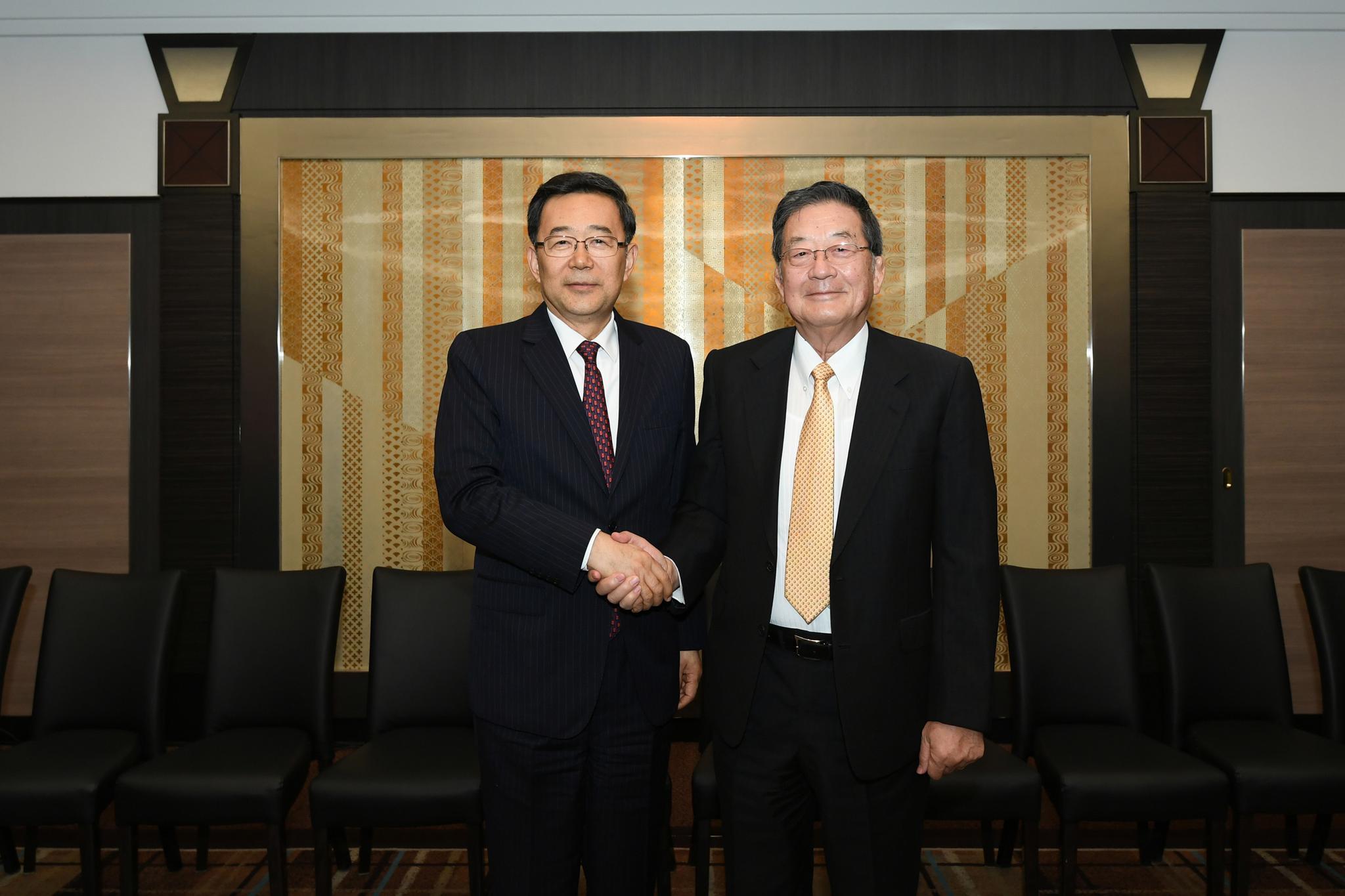 1---DPC_4676----2018年9月21日,孙志刚在日本会见日中经济协会会长宗冈正二。杜朋城 摄影.jpg 孙志刚书记在日本会见日中经济协会会长宗冈正二