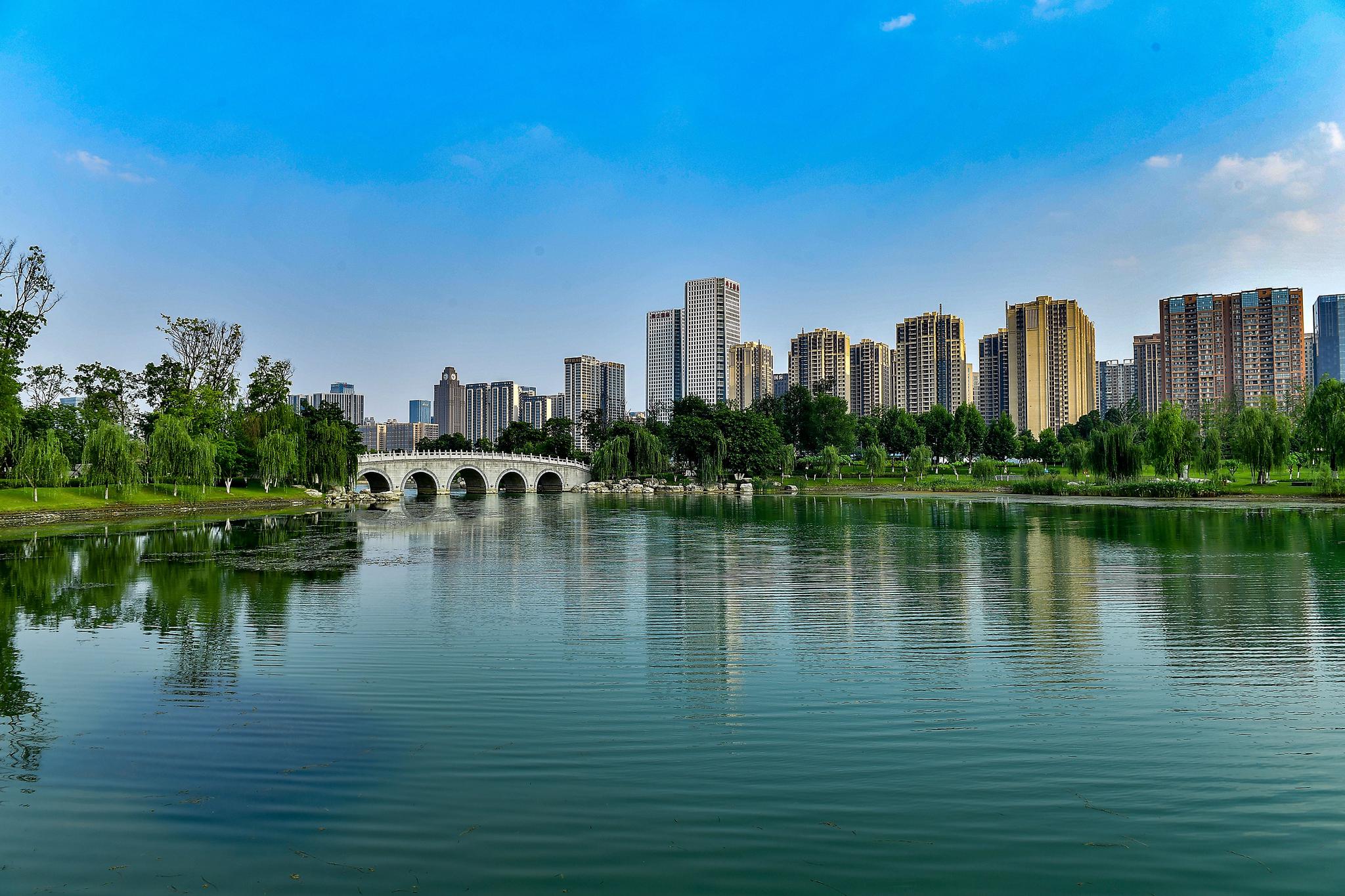 今日锦官城，花重更惬意――成都公园城市变革新图景