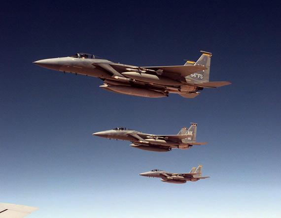 图为美空军F-15C战机
