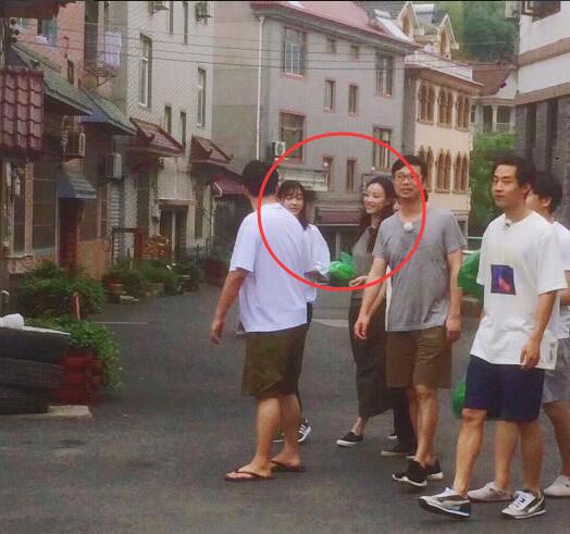 曝Angelababy倪妮合体录综艺 细数娱乐圈高颜值女闺蜜