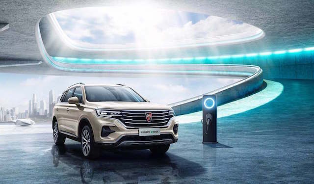 车市“深蹲” 明年销量或将回落至2250万辆