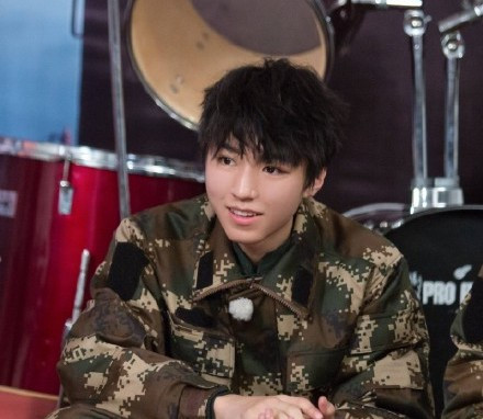 王俊凯怒了!工作室强势要求高能少年团道歉,恶