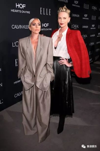 不懂时尚 | 这是要起飞？但她真是肉眼可见的美了好多！