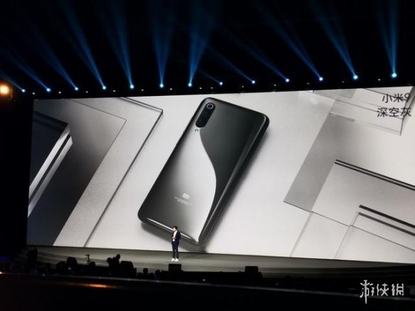 2999元起小米9发布!雷军:最后一次定价3000元以内