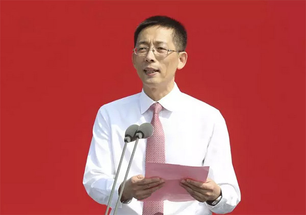 施一公