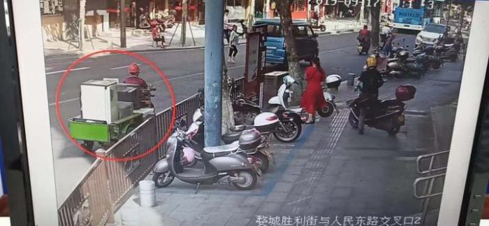 千禧娱乐下注·宫廷菜入民间,成为物美价廉的中华名小吃,口味浓厚,京城独有