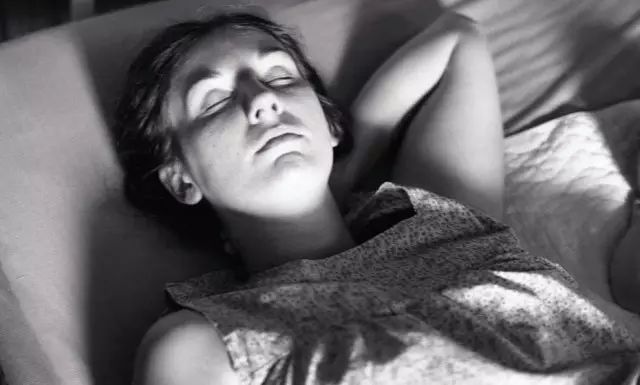 从女孩到女人，父亲记录了女儿41年