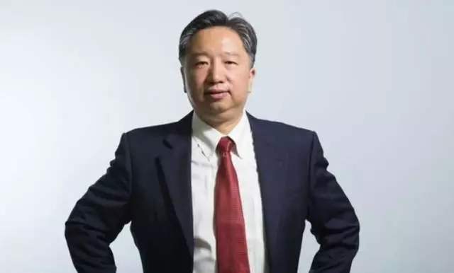 王赫董事长个人资料_鸿星尔克董事长(3)
