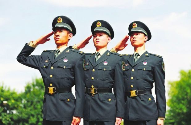 火箭军新式军服