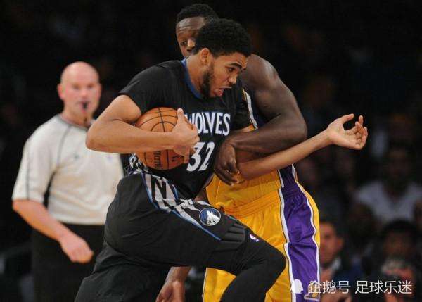 两人都是联盟著名中锋,唐斯却顶不动考辛斯,森